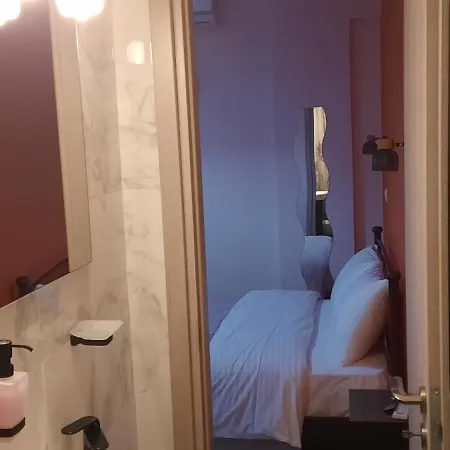 Apartment New Room1ambelokipi Metro Airport Line *